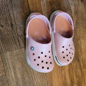 Womens pink crocs